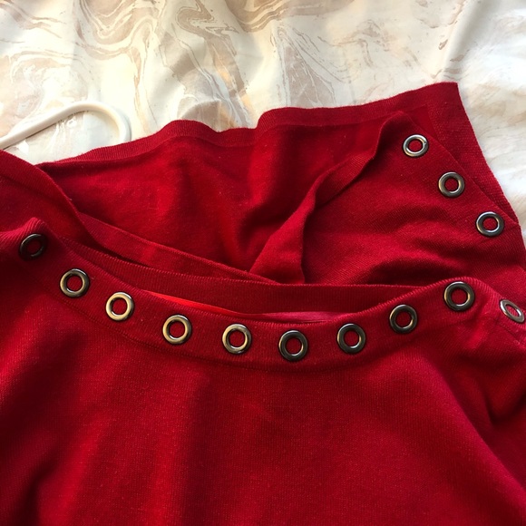 Cable & Gauge Red knit sweater size (M) - Picture 3 of 4